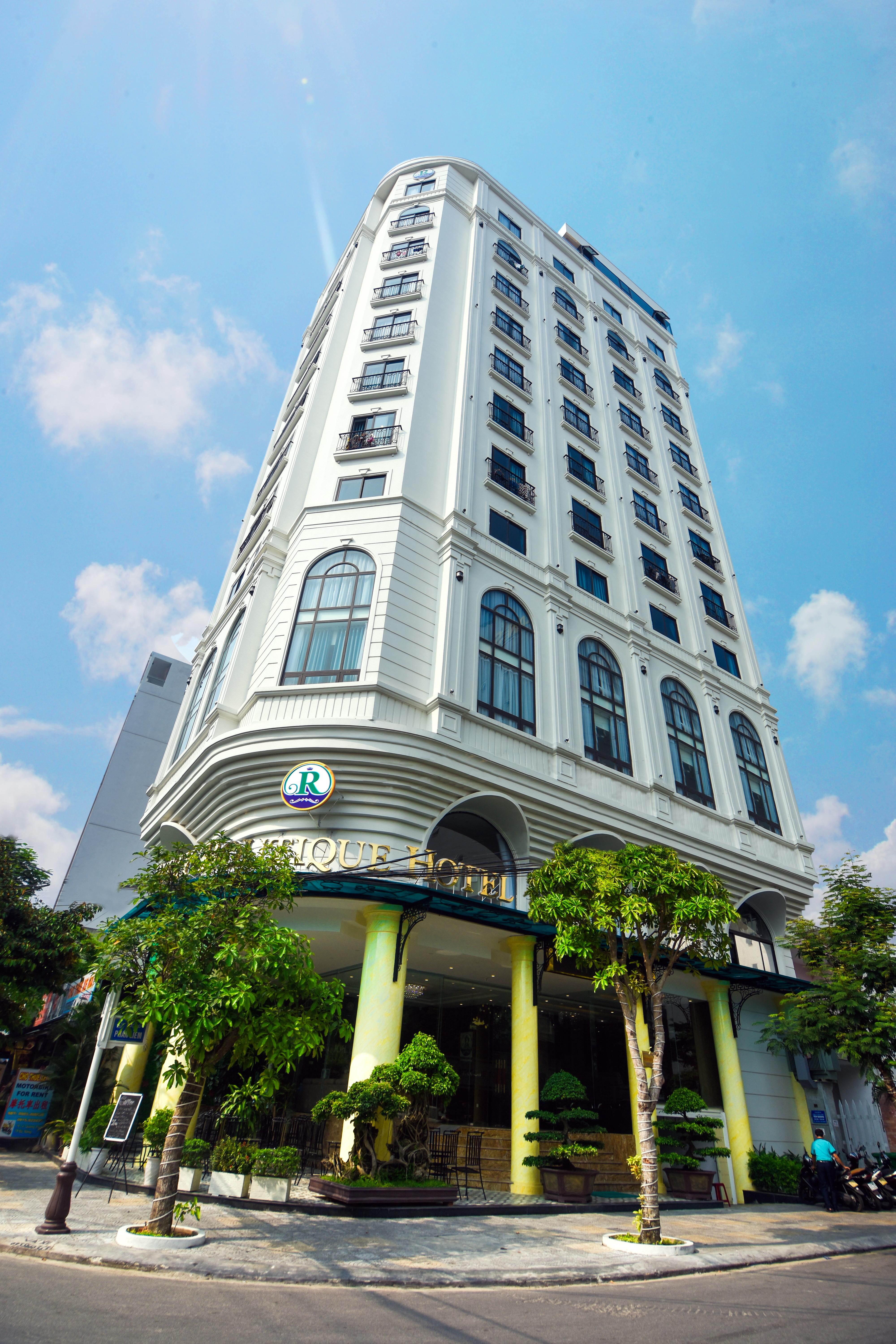 Ritzy Boutique Hotel Da Nang Beach Exterior photo