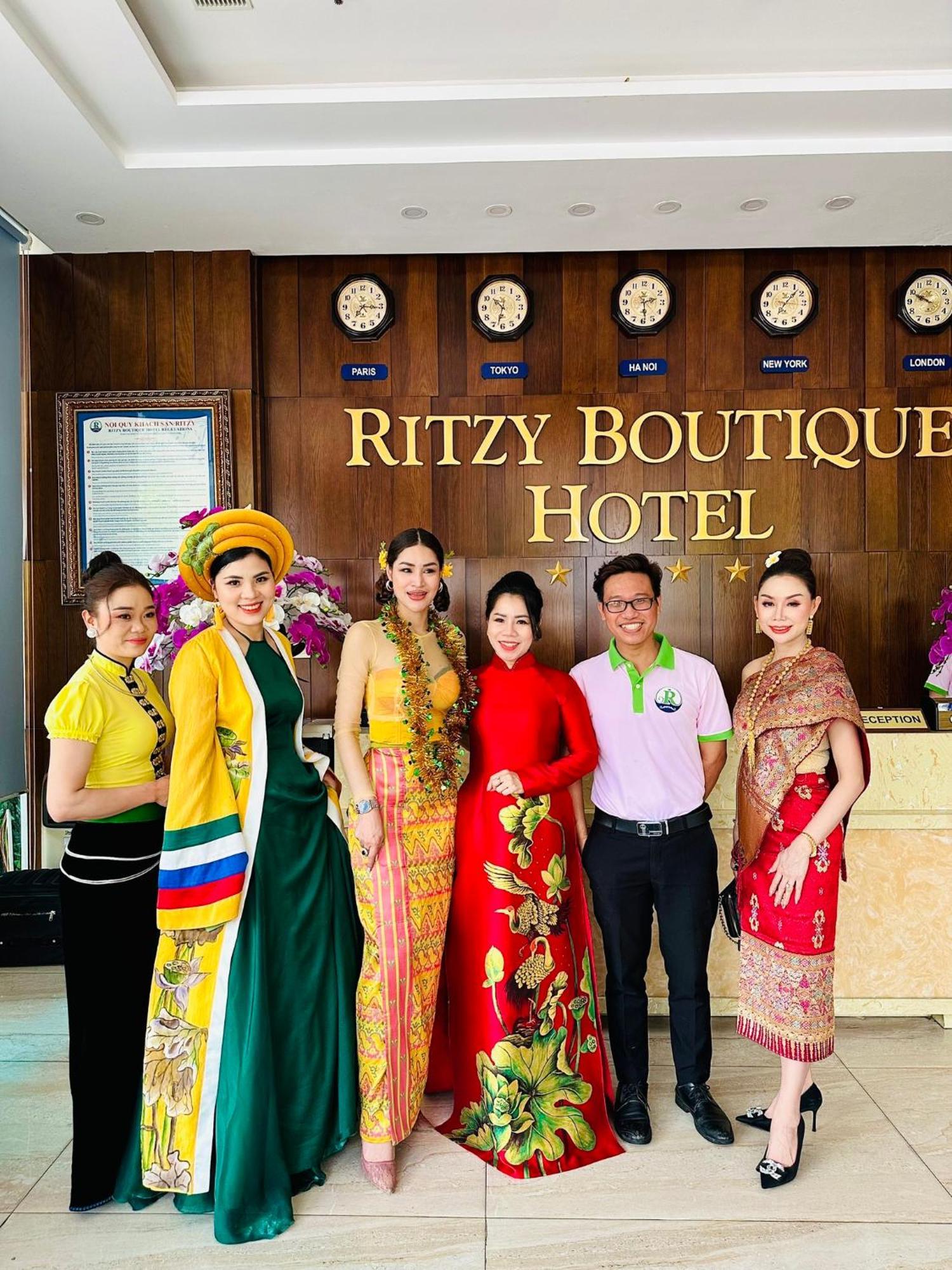 Ritzy Boutique Hotel Da Nang Beach Exterior photo