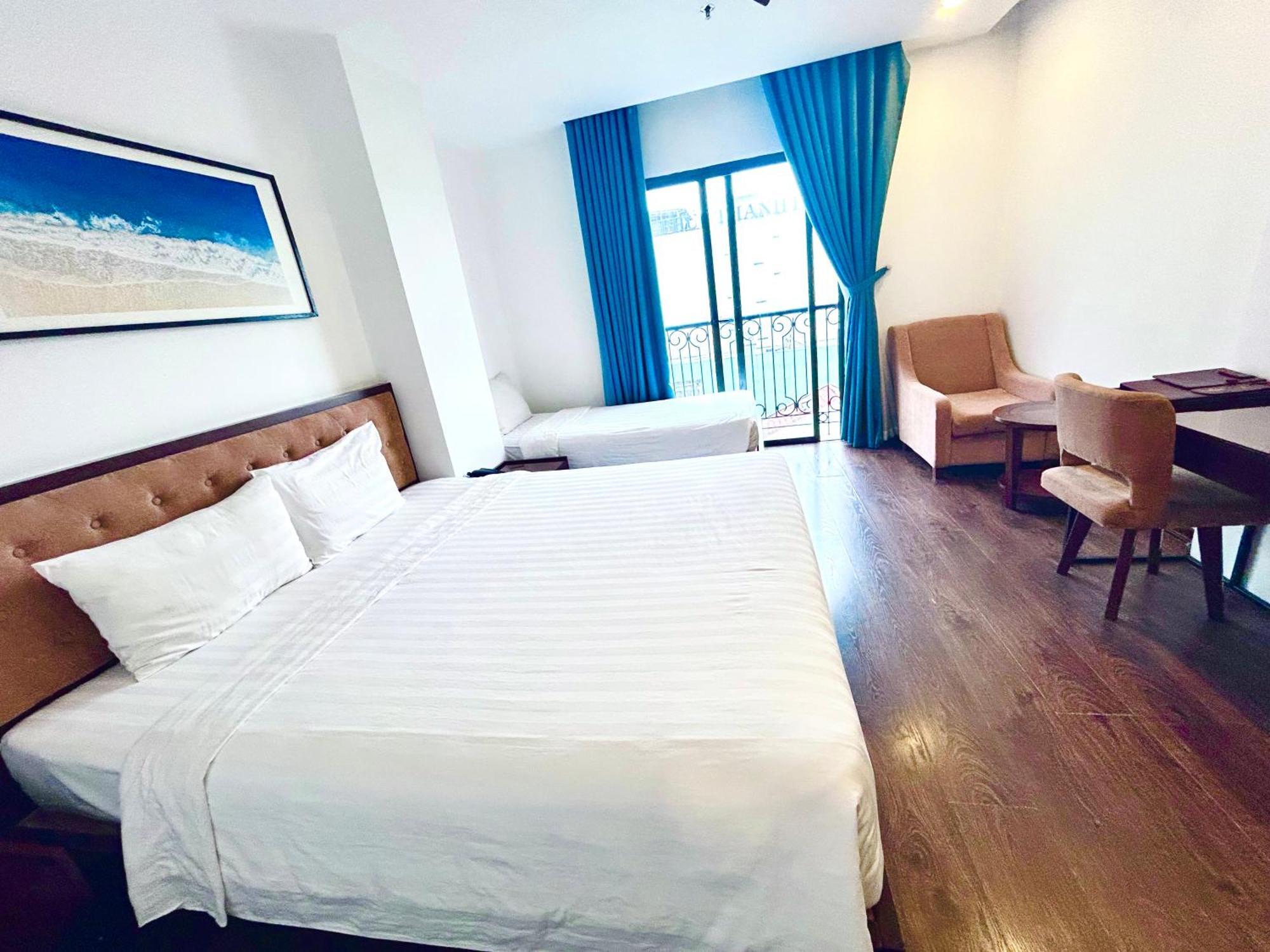 Ritzy Boutique Hotel Da Nang Beach Exterior photo